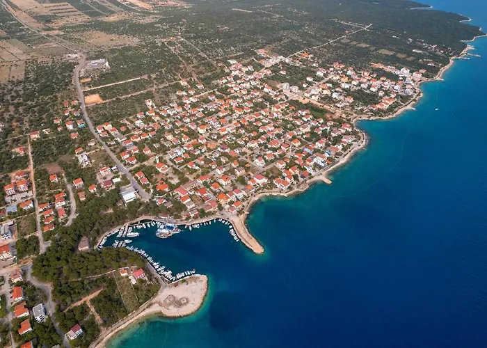 By The Sea Mandre, Pag - 6516 Kolan